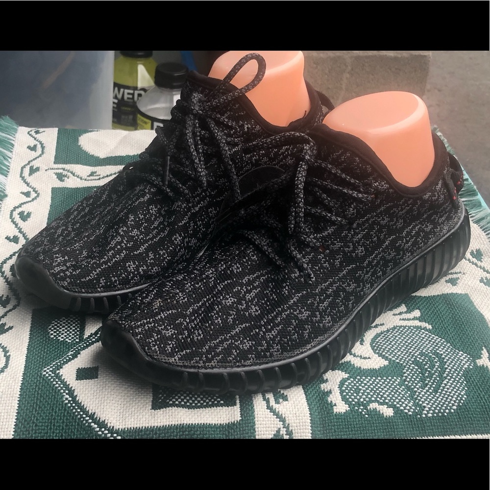 Boost Women’s Cloudfoam Sneakers Size 39/9US